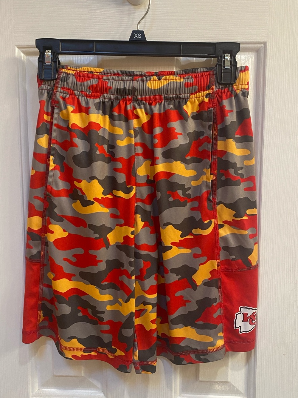 NFL Kansas City Chiefs Boys' Youth Camouflage Camo Shorts Sz Medium (10/12) EUC